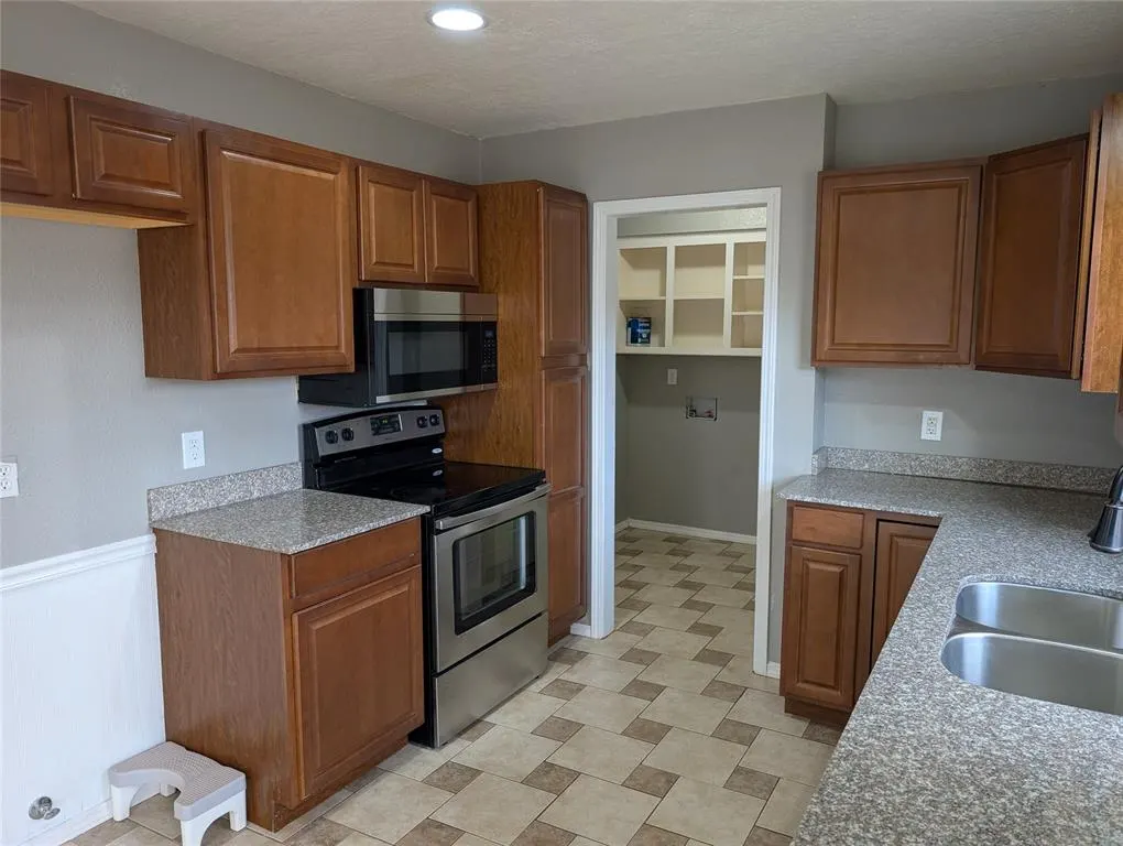 Photo 6 — 16904 Meadow Lake Circle R, Newalla, OK 74857