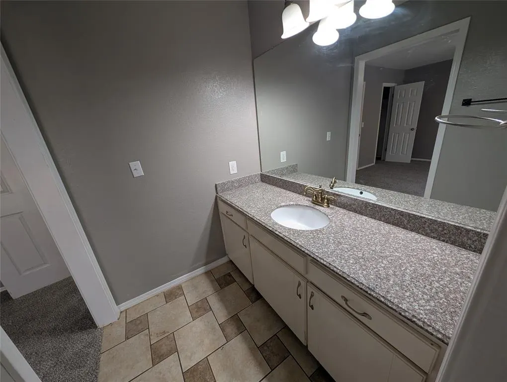Photo 15 — 16904 Meadow Lake Circle R, Newalla, OK 74857