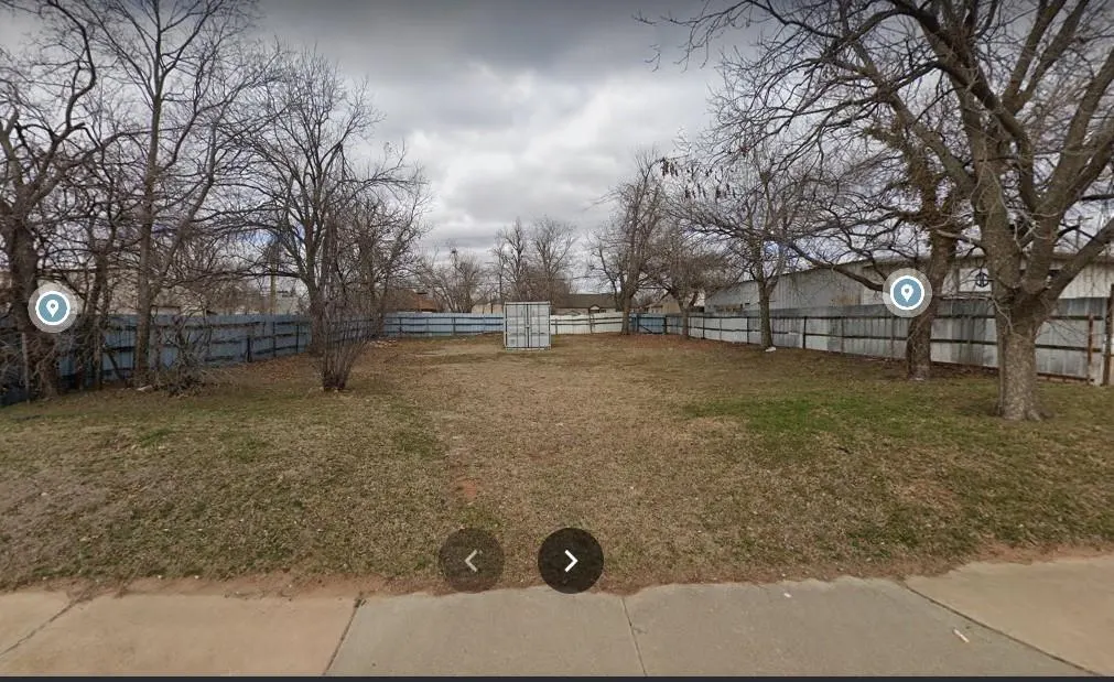 Front exterior — 407 W Edmond Street, Edmond, OK 73003