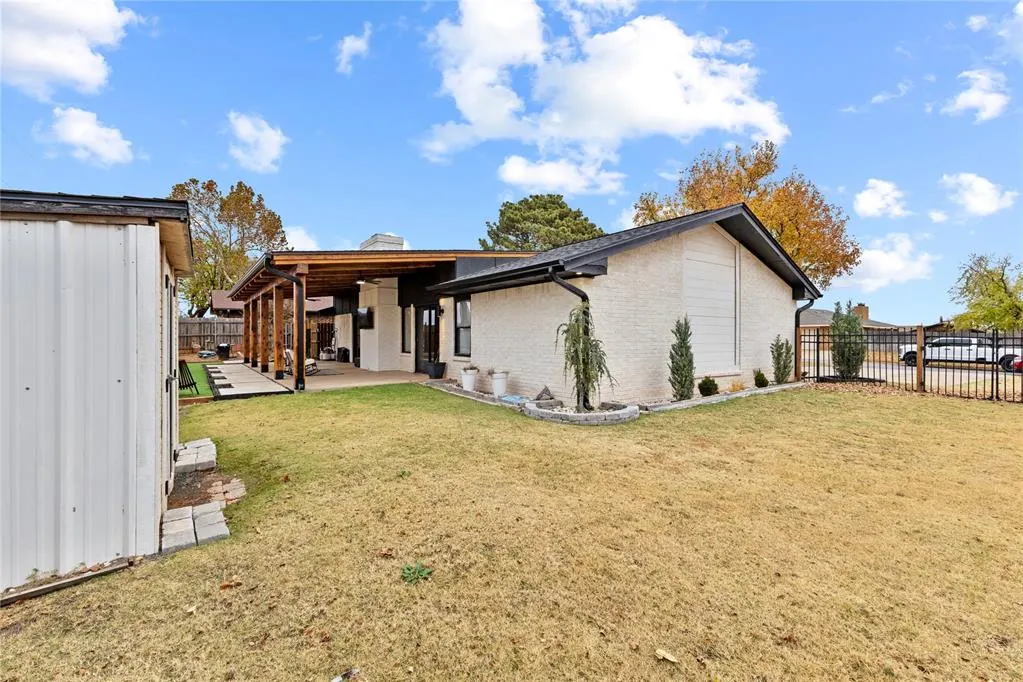 Photo 30 — 1204 Camelot Drive, Clinton, OK 73601