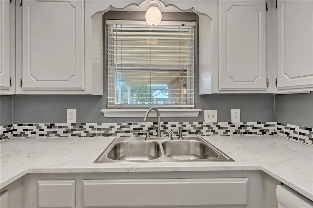 Photo 9 — 3816 Windswest Court, Oklahoma City, OK 73179