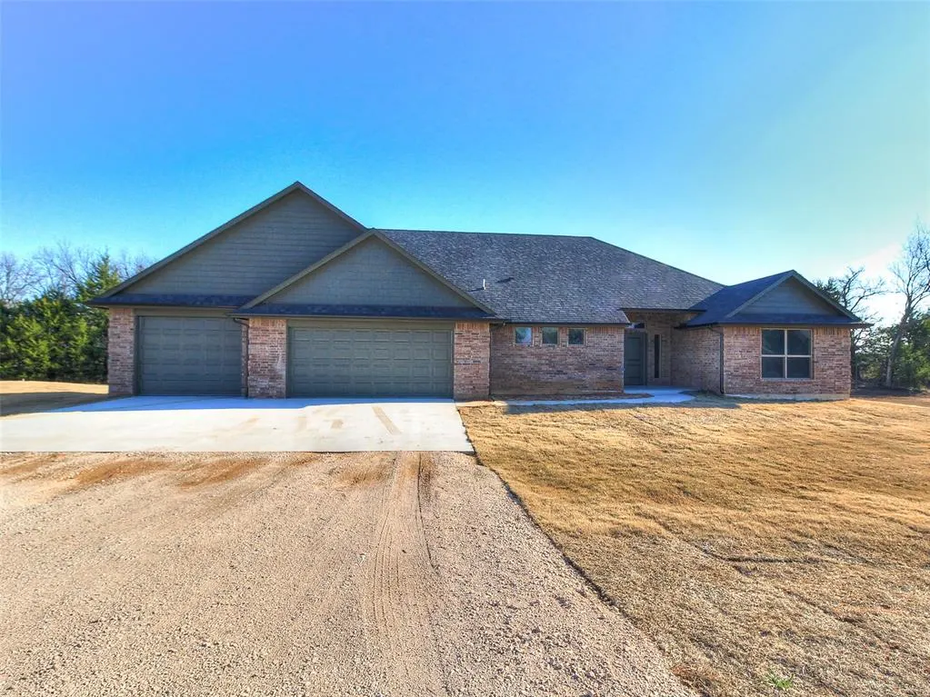 Photo 2 — 2703 E Cedar Creek Pass, Stillwater, OK 74074