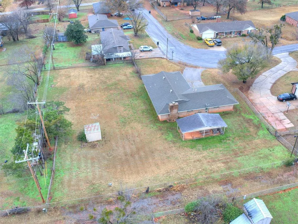Photo 8 — 605 NE 3rd Street, Luther, OK 73054