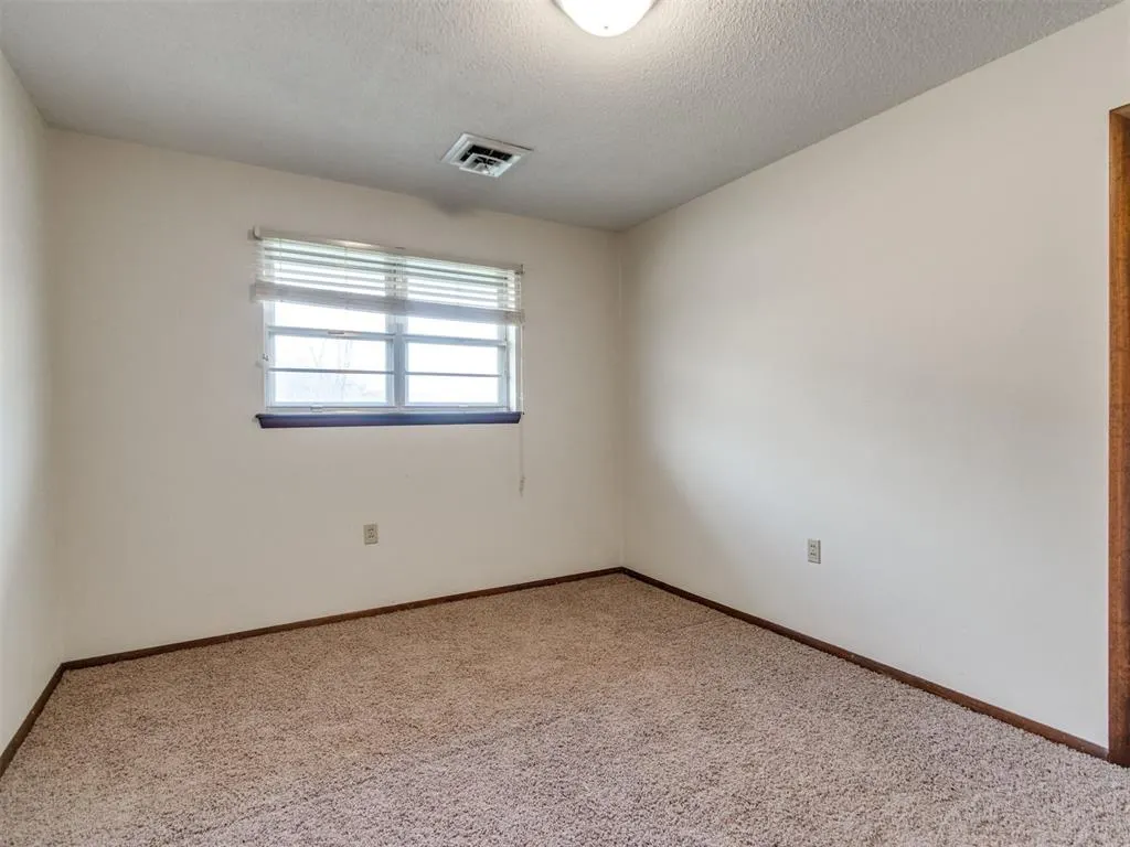 Photo 28 — 605 NE 3rd Street, Luther, OK 73054