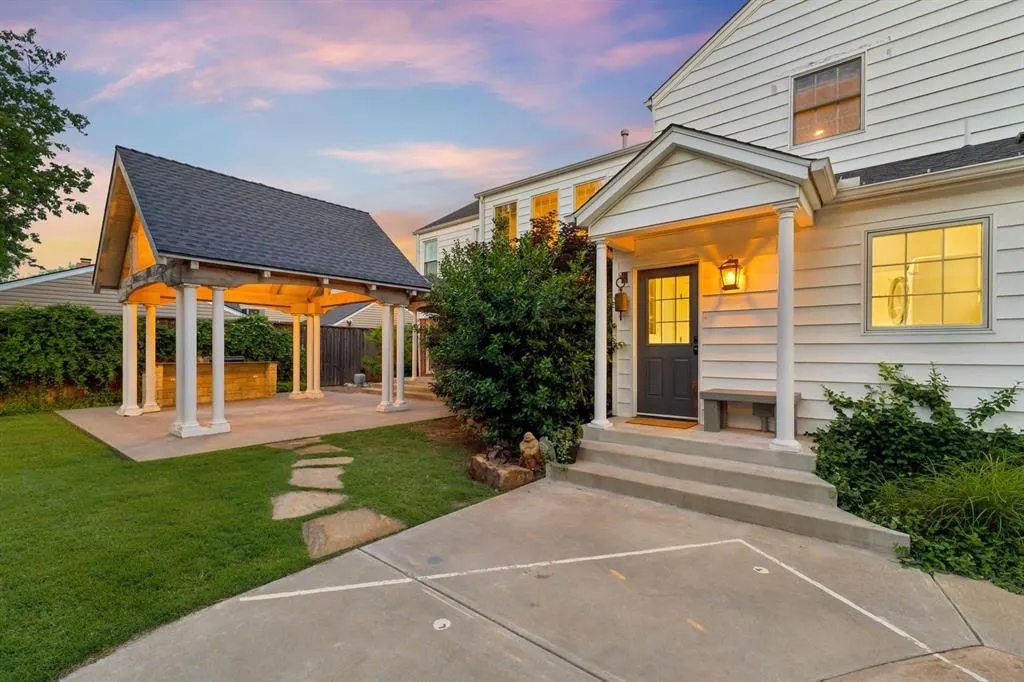 Photo 44 — 1707 Pennington Way, Nichols Hills, OK 73116