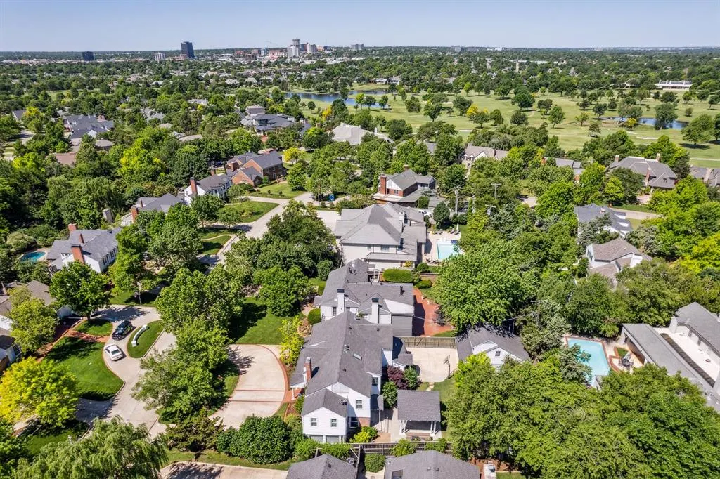 Photo 47 — 1707 Pennington Way, Nichols Hills, OK 73116