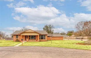Sold home at 519 N Peace Avenue