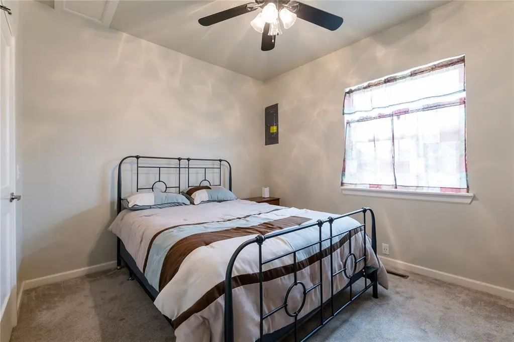 Photo 16 — 519 N Peace Avenue, Elk City, OK 73644