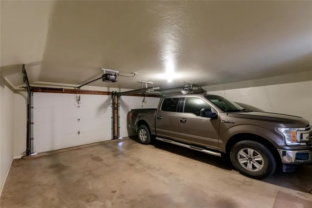Photo 23 — 519 N Peace Avenue, Elk City, OK 73644