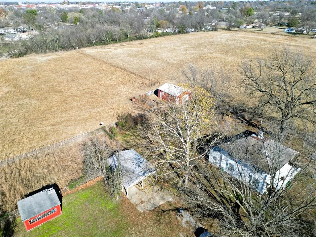 Photo 6 — 800 S Hinckley, Holdenville, OK 74848