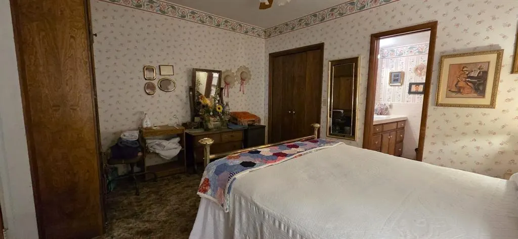 Photo 17 — 800 S Hinckley, Holdenville, OK 74848