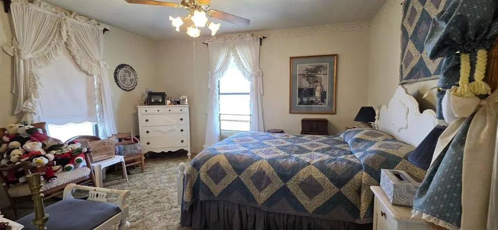 Photo 31 — 800 S Hinckley, Holdenville, OK 74848