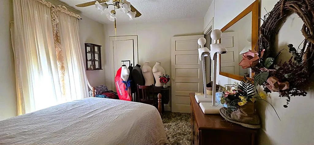 Photo 38 — 800 S Hinckley, Holdenville, OK 74848