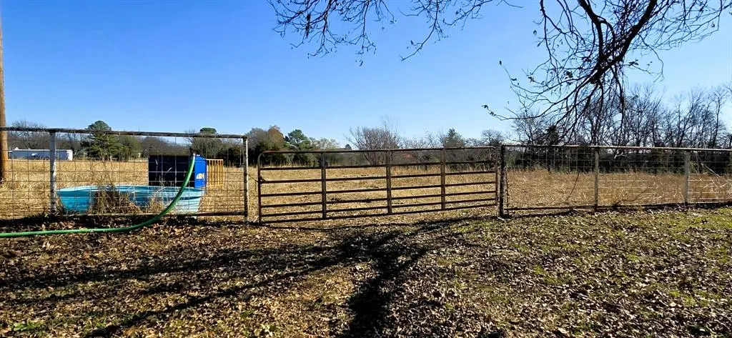 Photo 39 — 800 S Hinckley, Holdenville, OK 74848