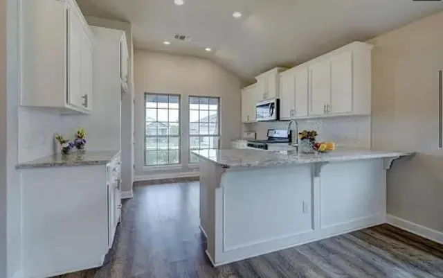 Photo 8 — 6107 Platinum Road, Stillwater, OK 74075