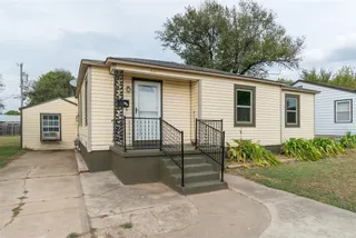 Sold home at 311 E Grumman Drive