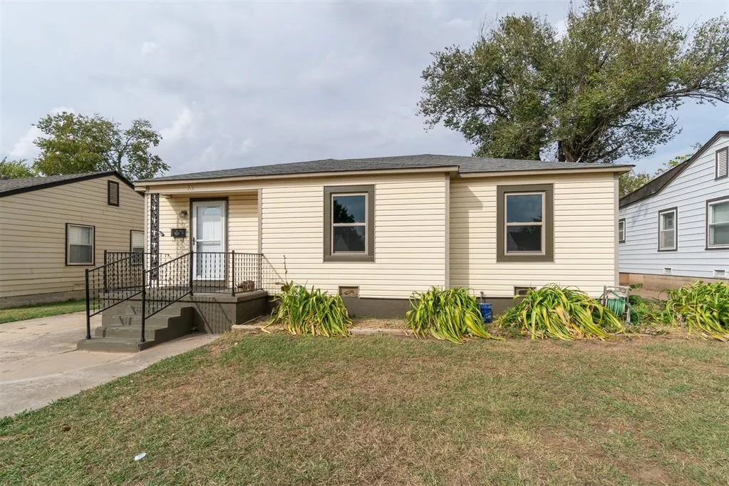 Photo 4 — 311 E Grumman Drive, Midwest City, OK 73110