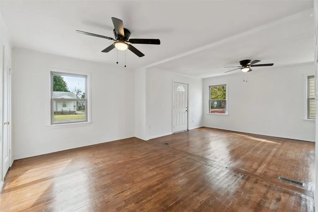 Photo 11 — 311 E Grumman Drive, Midwest City, OK 73110