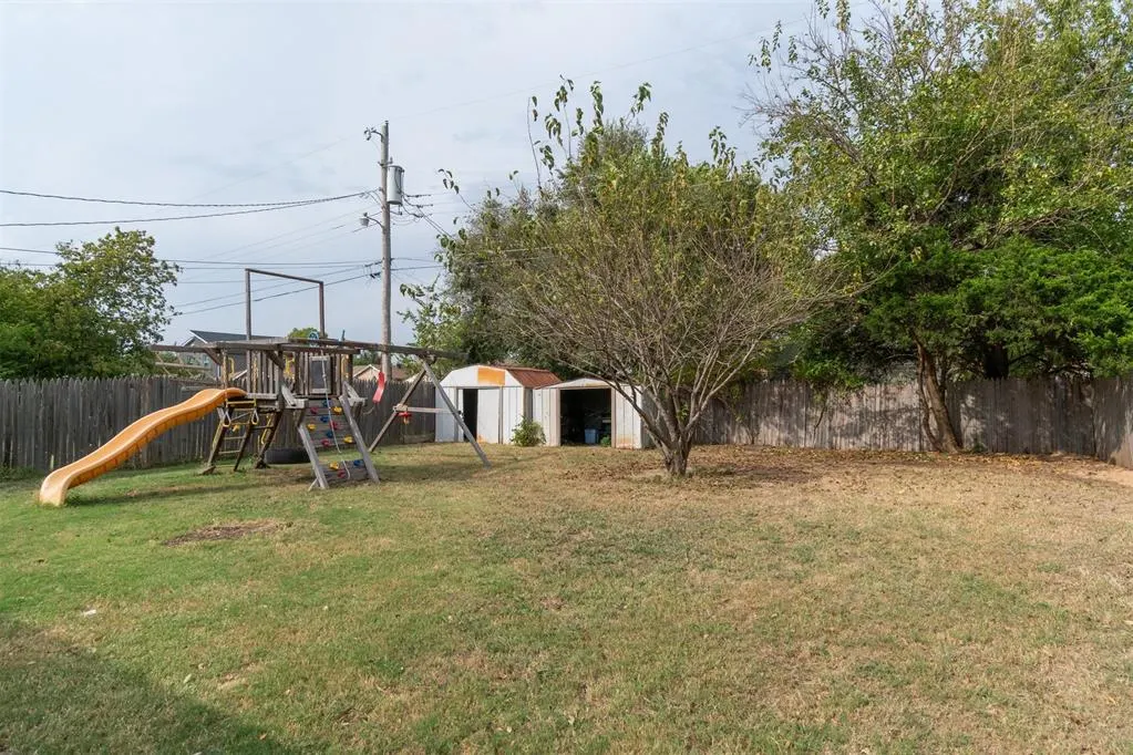 Photo 44 — 311 E Grumman Drive, Midwest City, OK 73110