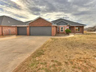 Sold home at 8709 Woodbend Drive