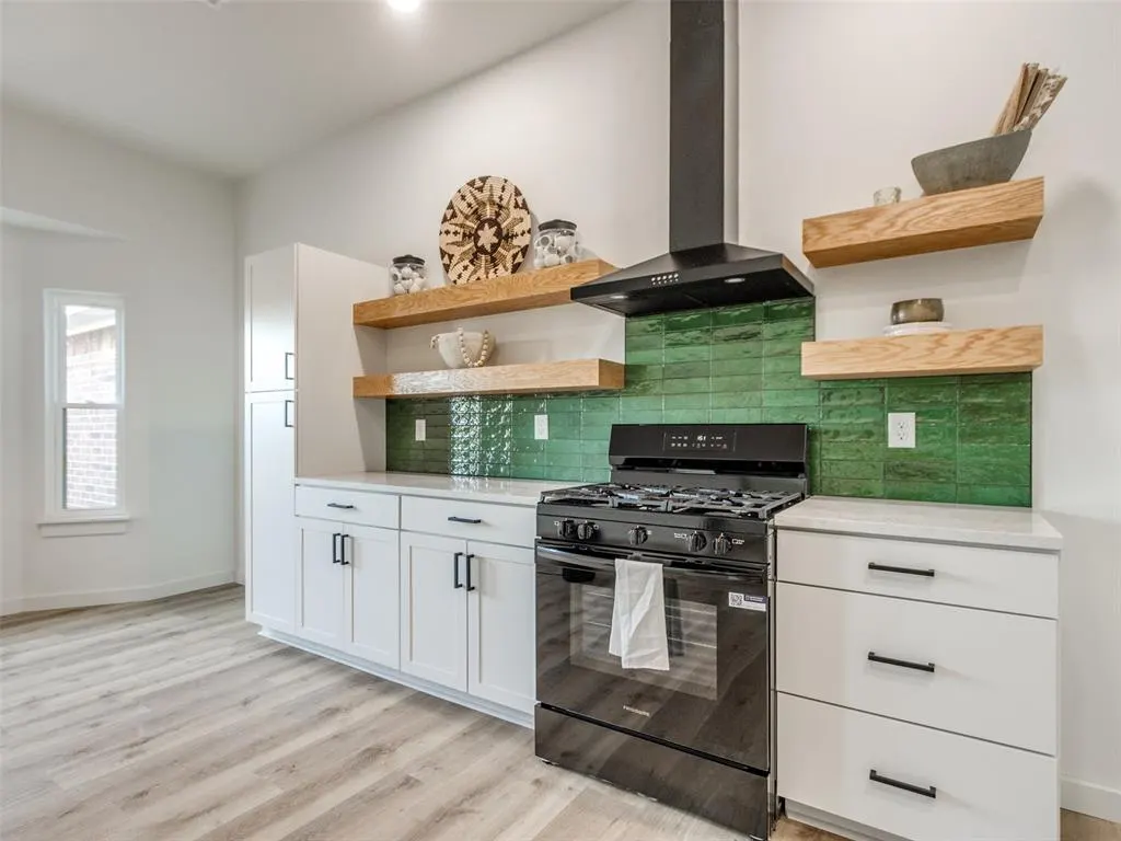 Photo 9 — 8709 Woodbend Drive, Oklahoma City, OK 73135