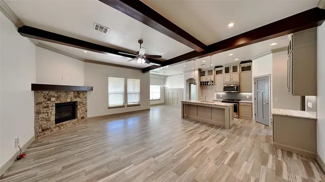Photo 6 — 6516 Bentley Drive, Oklahoma City, OK 73169