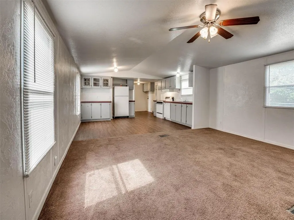 Photo 9 — 7351 142nd Street, Noble, OK 73068