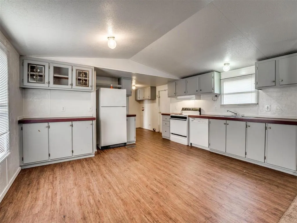 Photo 11 — 7351 142nd Street, Noble, OK 73068
