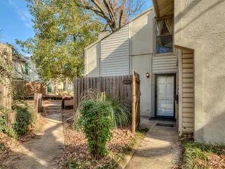 Sold home at 811 Red Bird Lane
