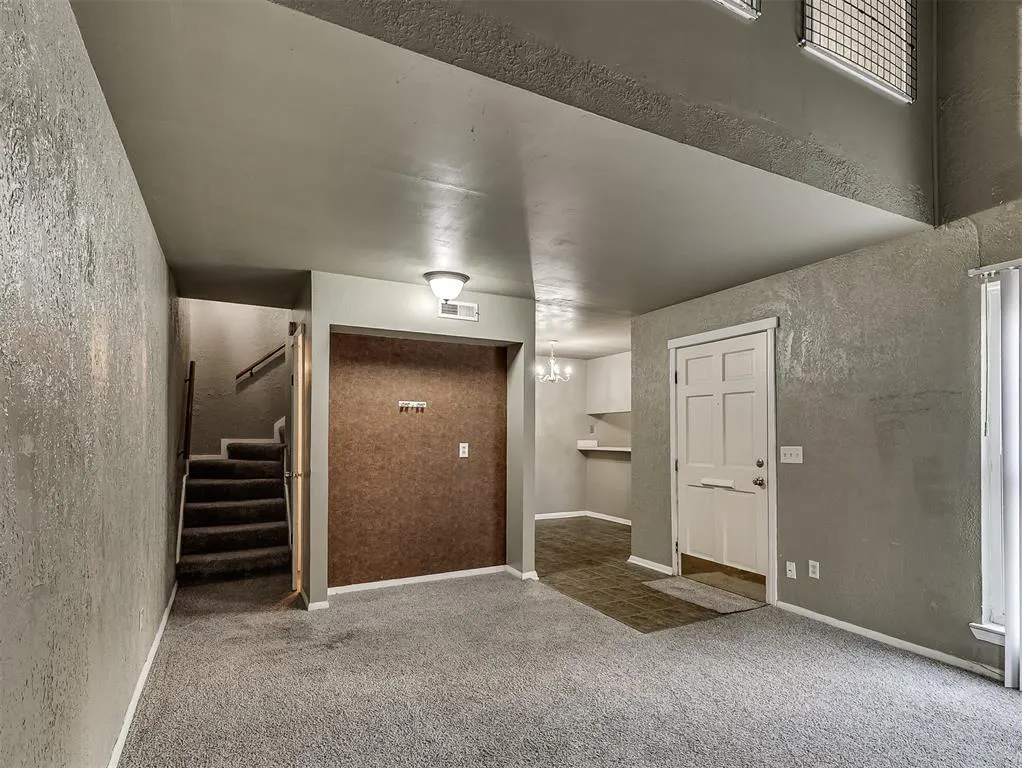 Photo 10 — 811 Red Bird Lane, Norman, OK 73072