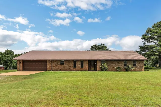 Front exterior — 10051 Flat Armadillo Road, Lexington, OK 73051