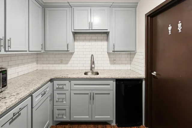 Photo 8 — 1600 E 19th Street 504, Edmond, OK 73013