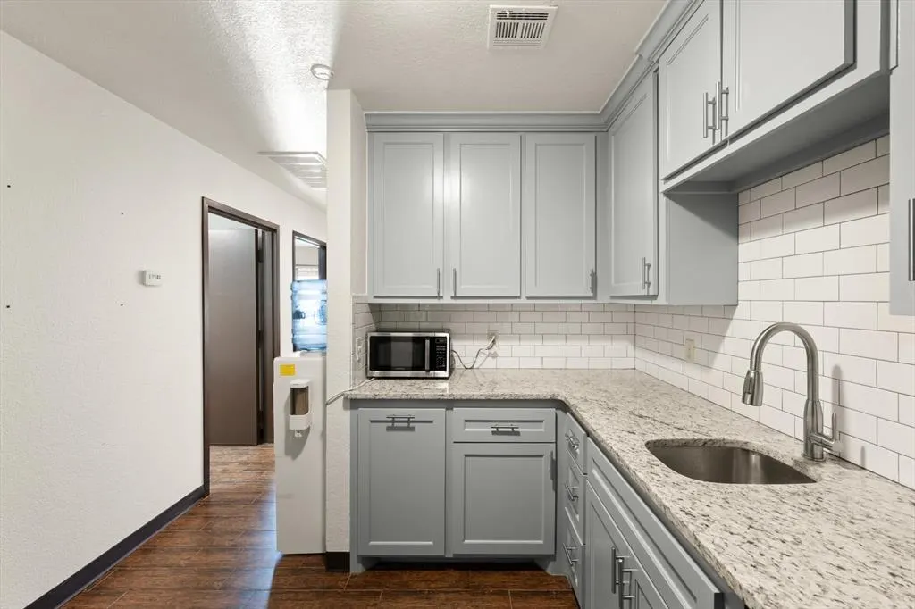 Photo 9 — 1600 E 19th Street 504, Edmond, OK 73013