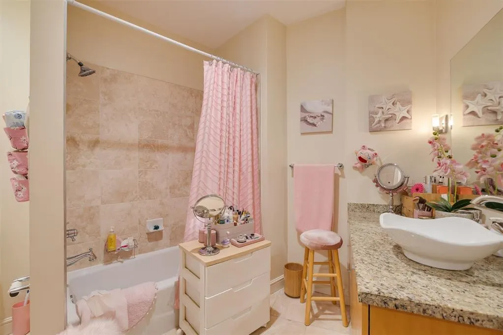 Photo 24 — 5900 Mosteller Drive 34, Oklahoma City, OK 73112