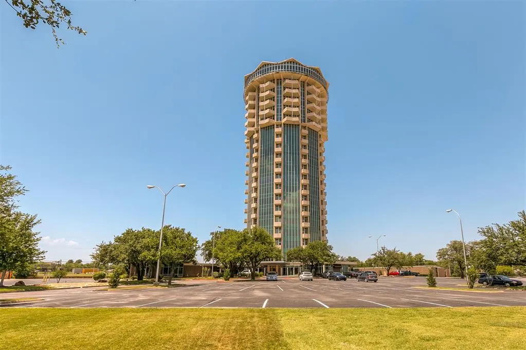 Photo 37 — 5900 Mosteller Drive 34, Oklahoma City, OK 73112
