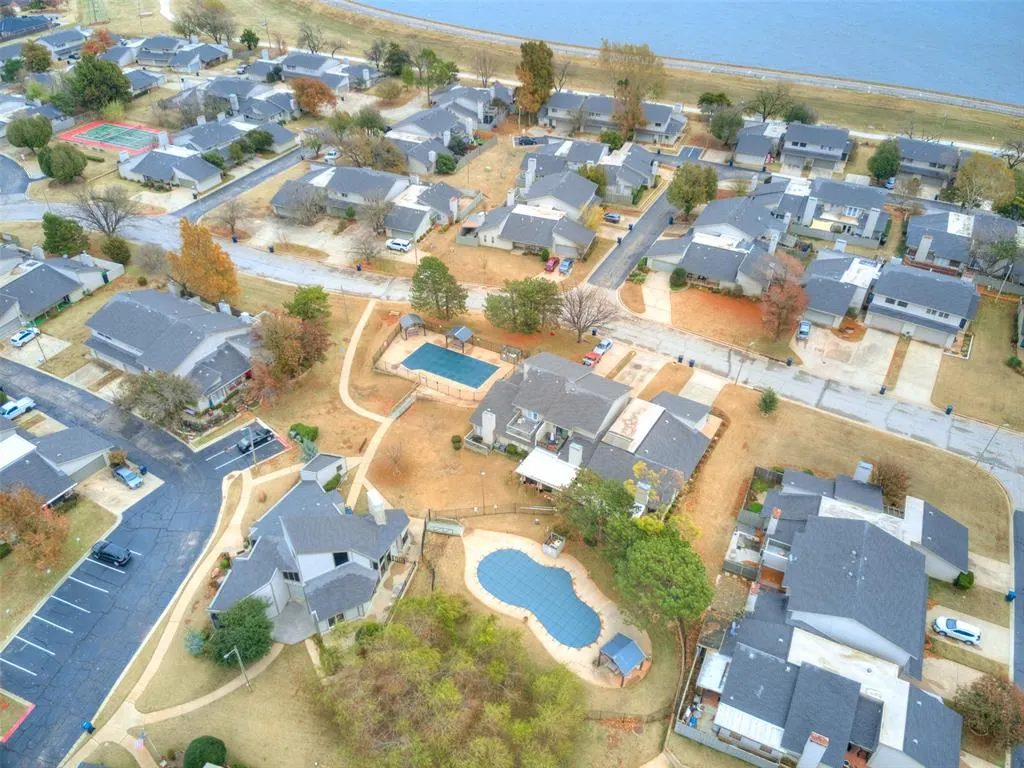 Photo 27 — 9803 Hefner Village Place, Oklahoma City, OK 73162