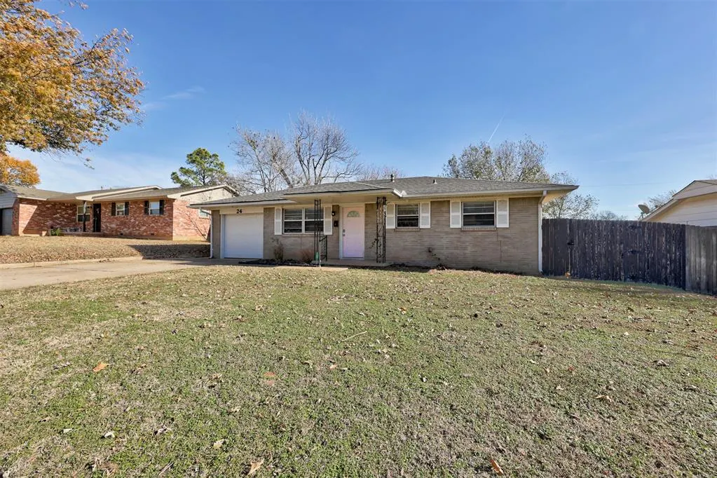 Photo 3 — 24 Seneca Drive, Shawnee, OK 74801
