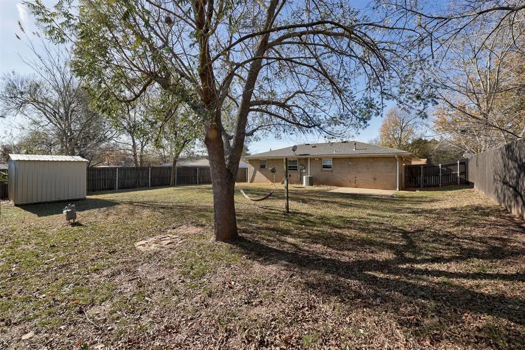 Photo 37 — 24 Seneca Drive, Shawnee, OK 74801