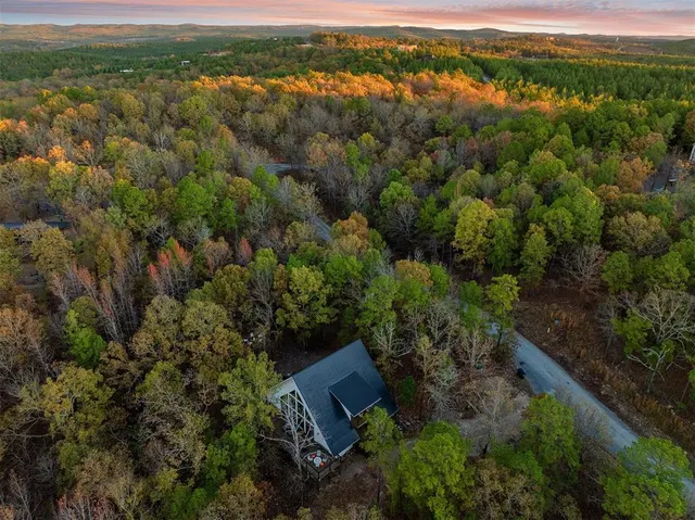 Photo 5 — 265 Woodland Hills Trail, Broken Bow, OK 74728