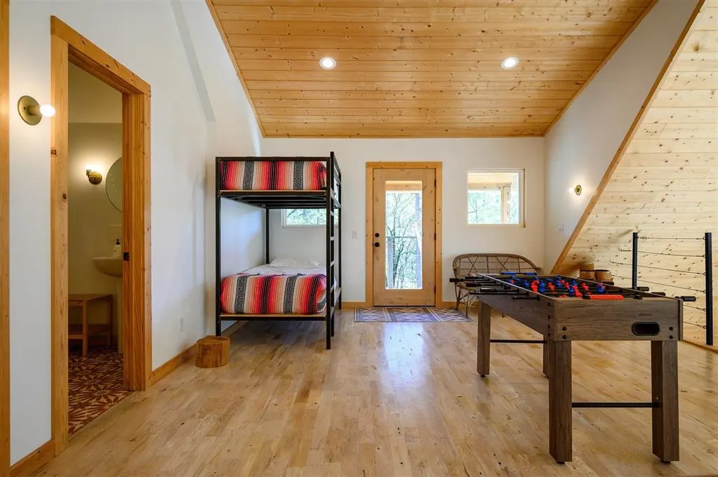 Photo 32 — 265 Woodland Hills Trail, Broken Bow, OK 74728