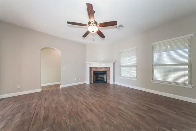 Photo 2 — 207 Casey Lane, Washington, OK 73093