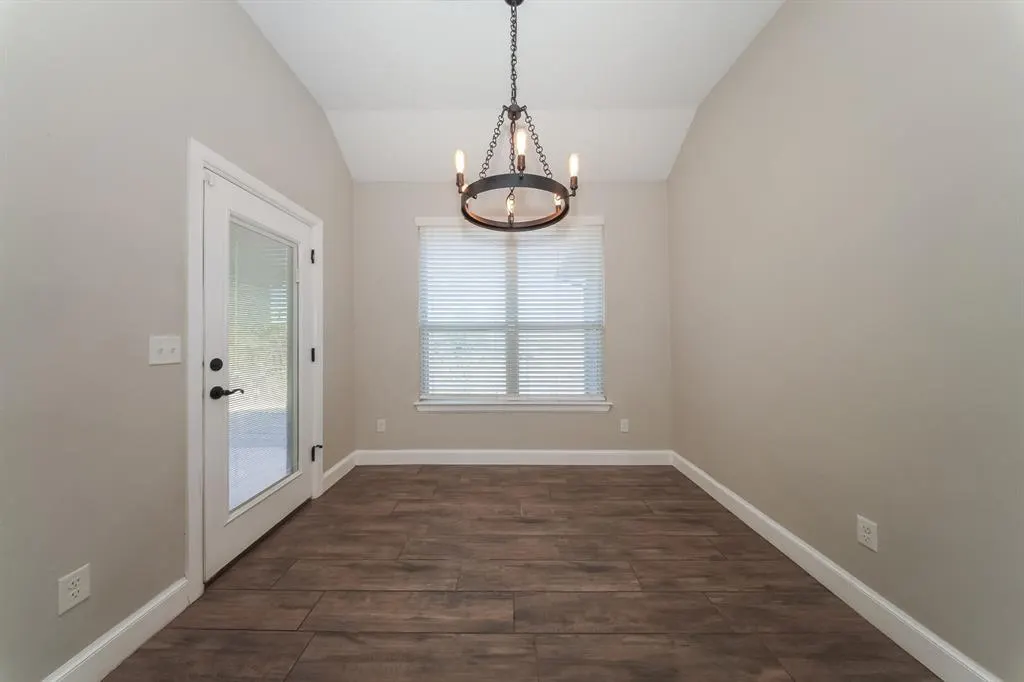 Photo 4 — 207 Casey Lane, Washington, OK 73093