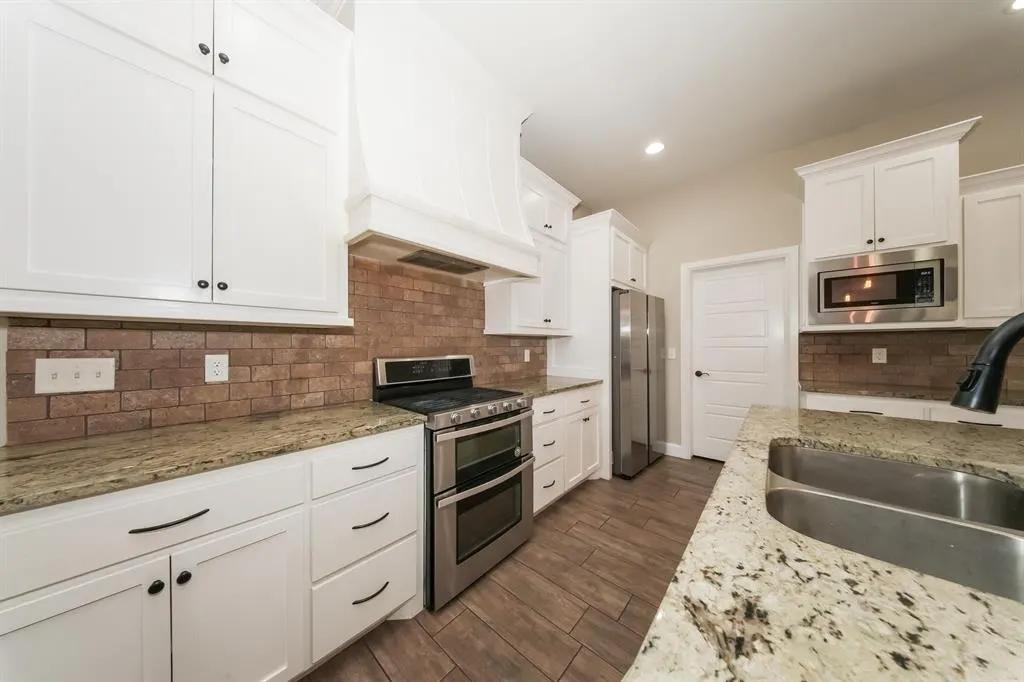 Photo 6 — 207 Casey Lane, Washington, OK 73093
