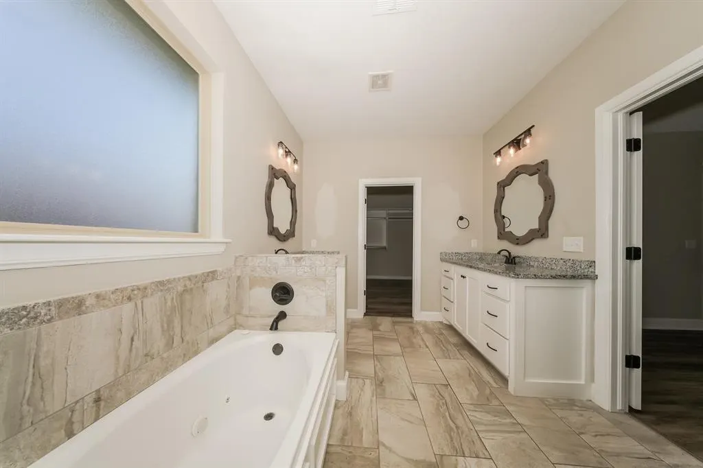 Photo 12 — 207 Casey Lane, Washington, OK 73093