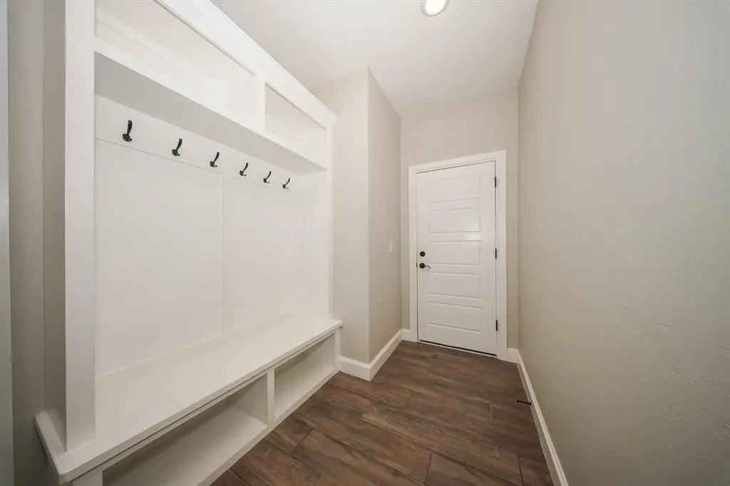 Photo 13 — 207 Casey Lane, Washington, OK 73093