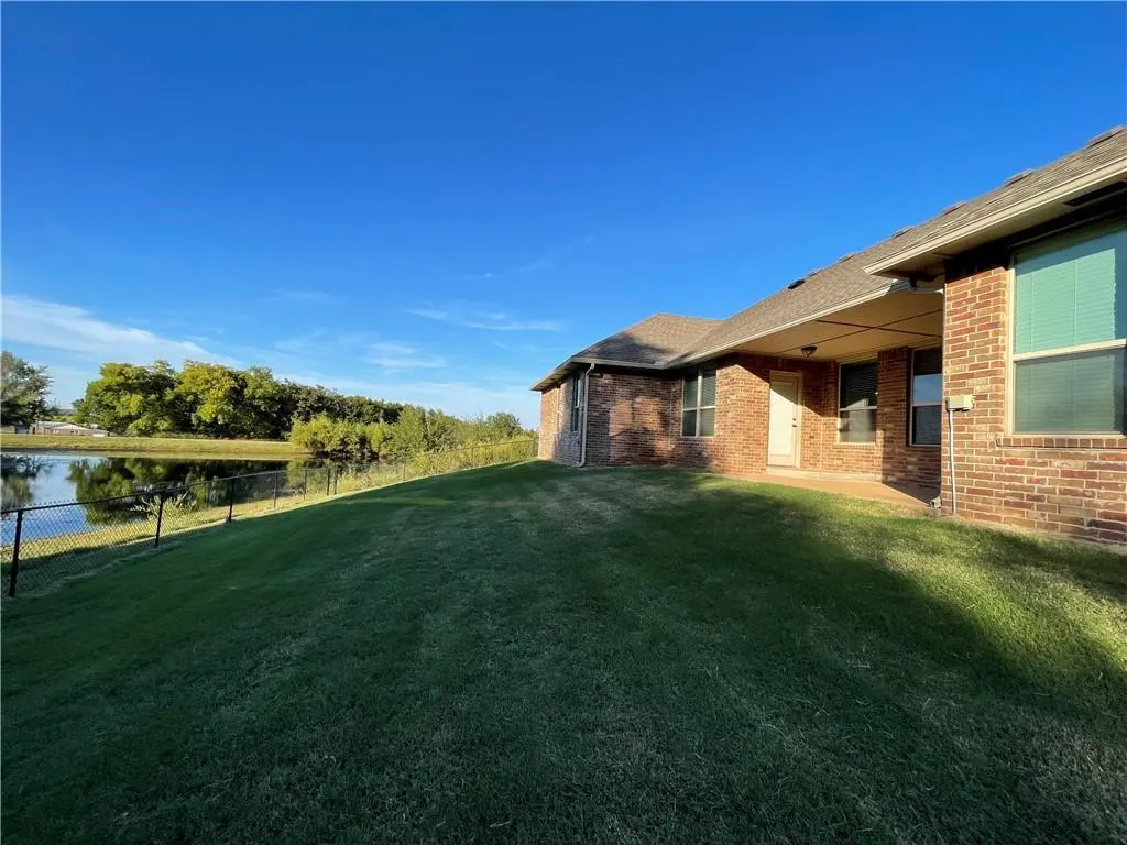 Photo 19 — 207 Casey Lane, Washington, OK 73093