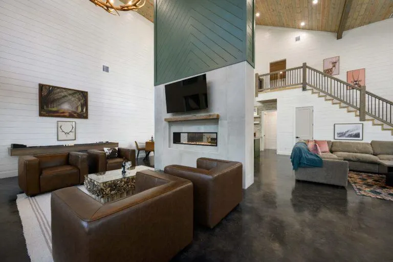 Photo 3 — 294 Overcup Oak Trail, Broken Bow, OK 74728