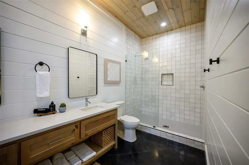 Photo 15 — 294 Overcup Oak Trail, Broken Bow, OK 74728