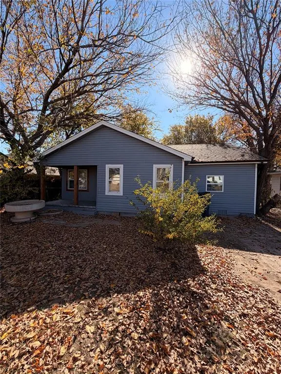 Photo 6 — 1206 SW B Avenue, Lawton, OK 73501