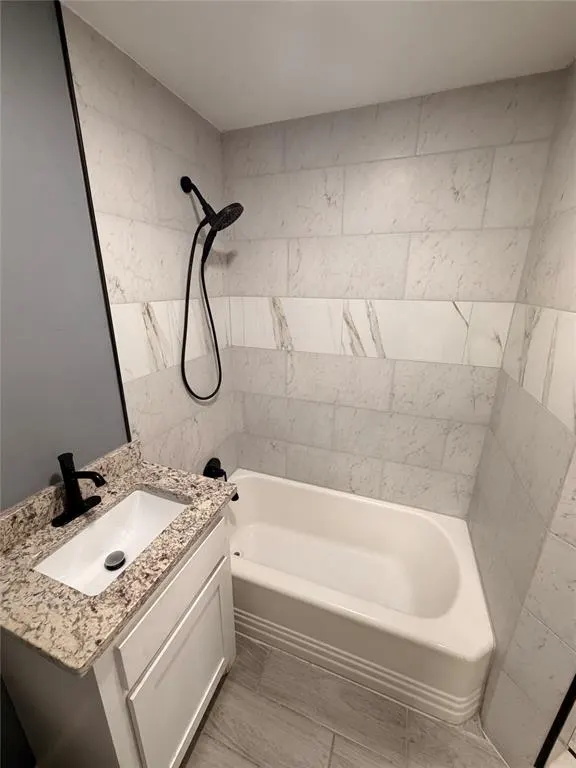 Photo 17 — 1206 SW B Avenue, Lawton, OK 73501